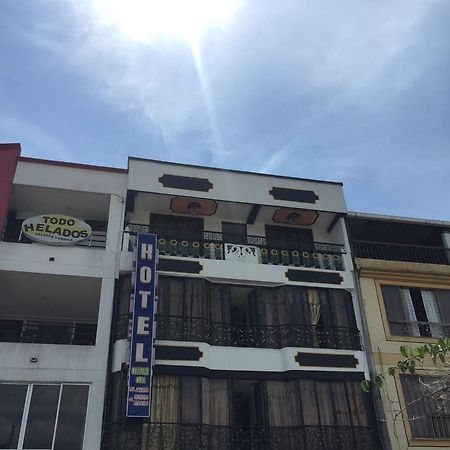 Hotel Confort Cuba Pereira Exteriér fotografie